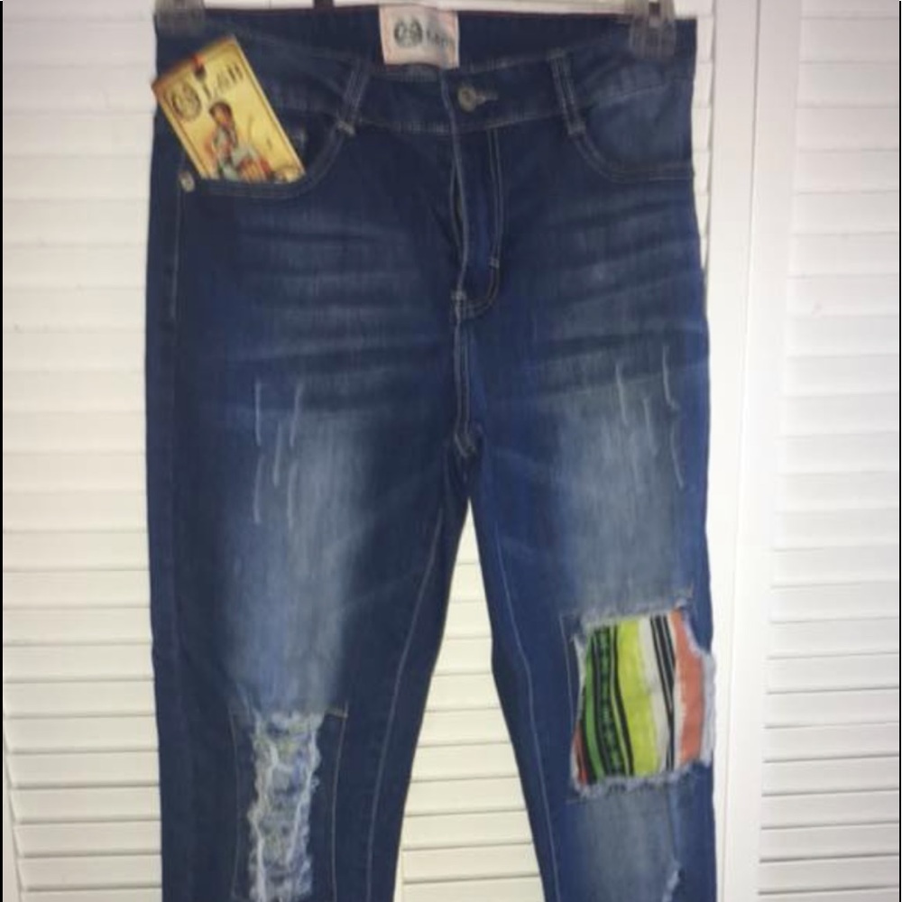 New with Tags >>Boutique Serape crops.